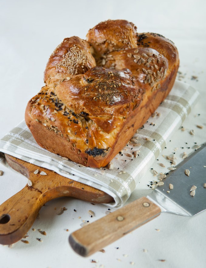 Phyllis Glazer's Challah. Photographed by Anatoli Michaelo